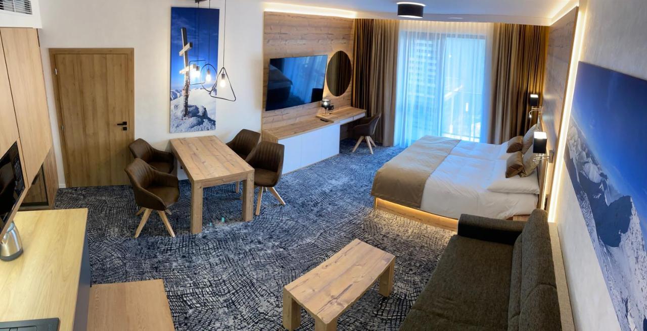 Luxusne Studia V Hoteli Akvamarin Bešeňová Εξωτερικό φωτογραφία