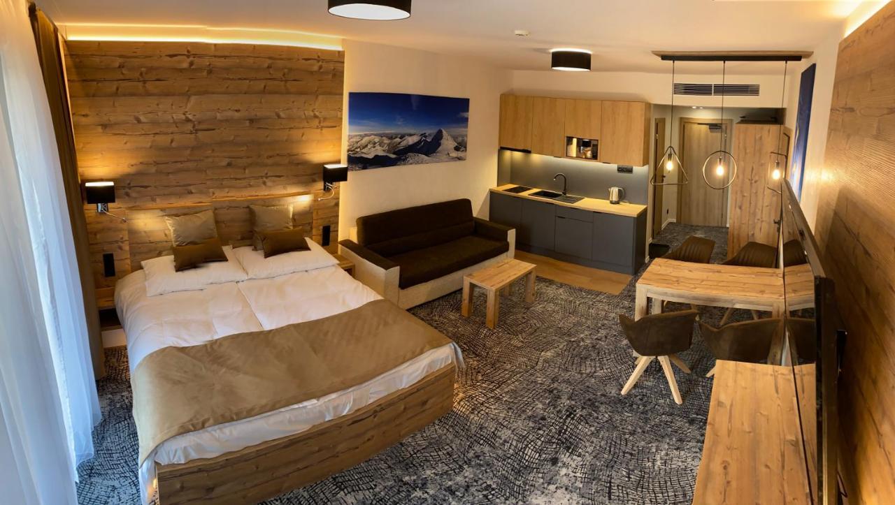 Luxusne Studia V Hoteli Akvamarin Bešeňová Εξωτερικό φωτογραφία